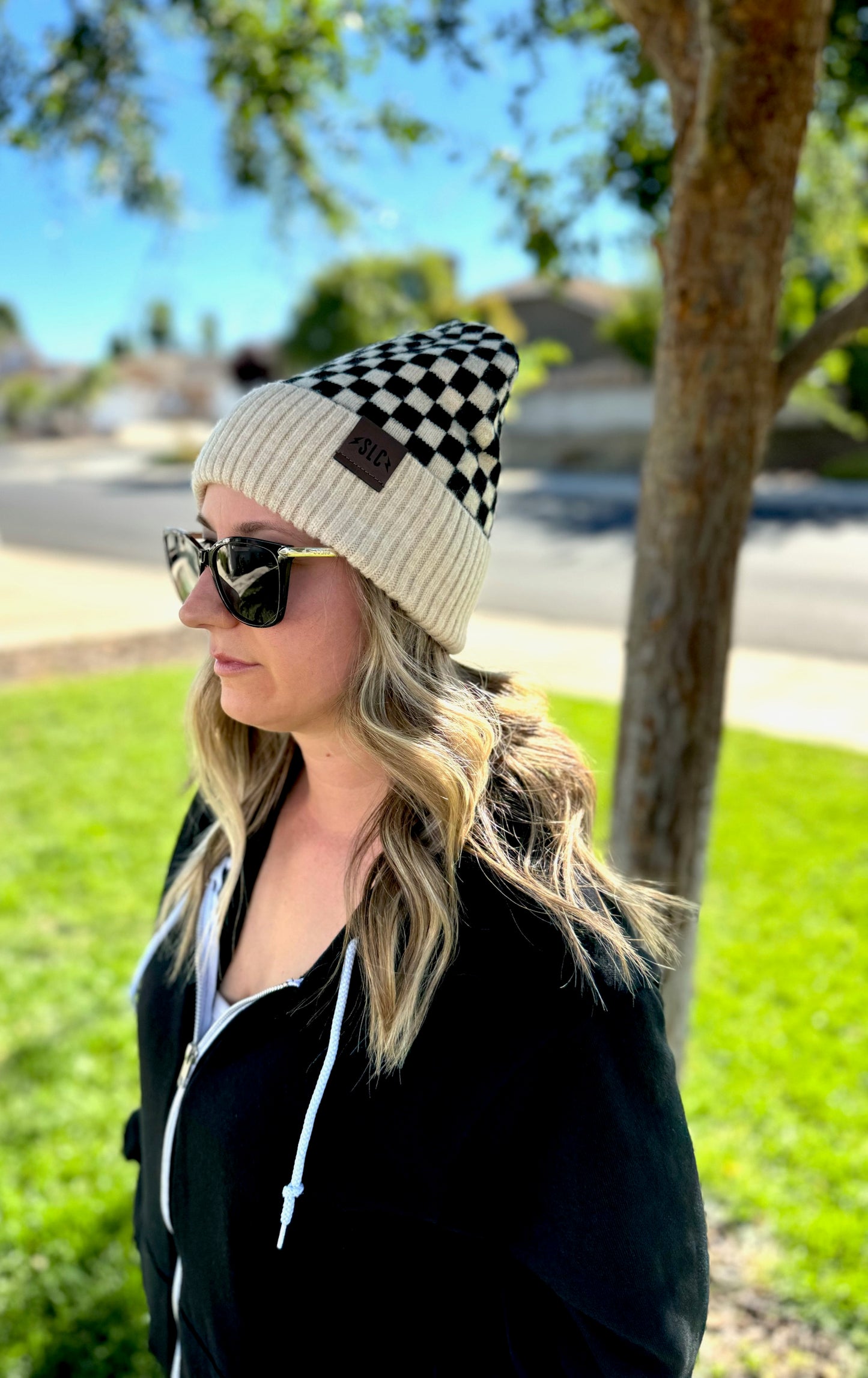 WOMENS CHECKERED BEANIE - OATMEAL